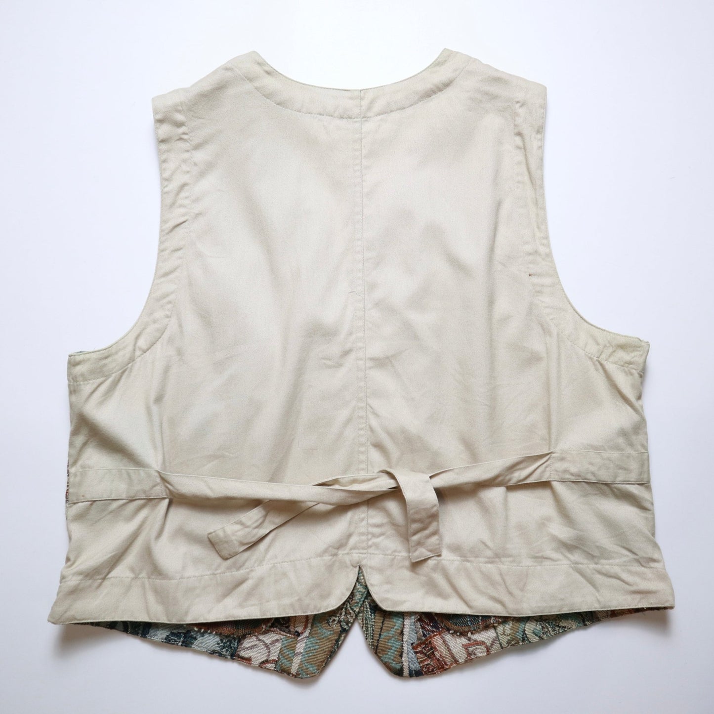 90s 斯里蘭卡製 古羅馬圖騰花毯背心 - 富士鳥古著