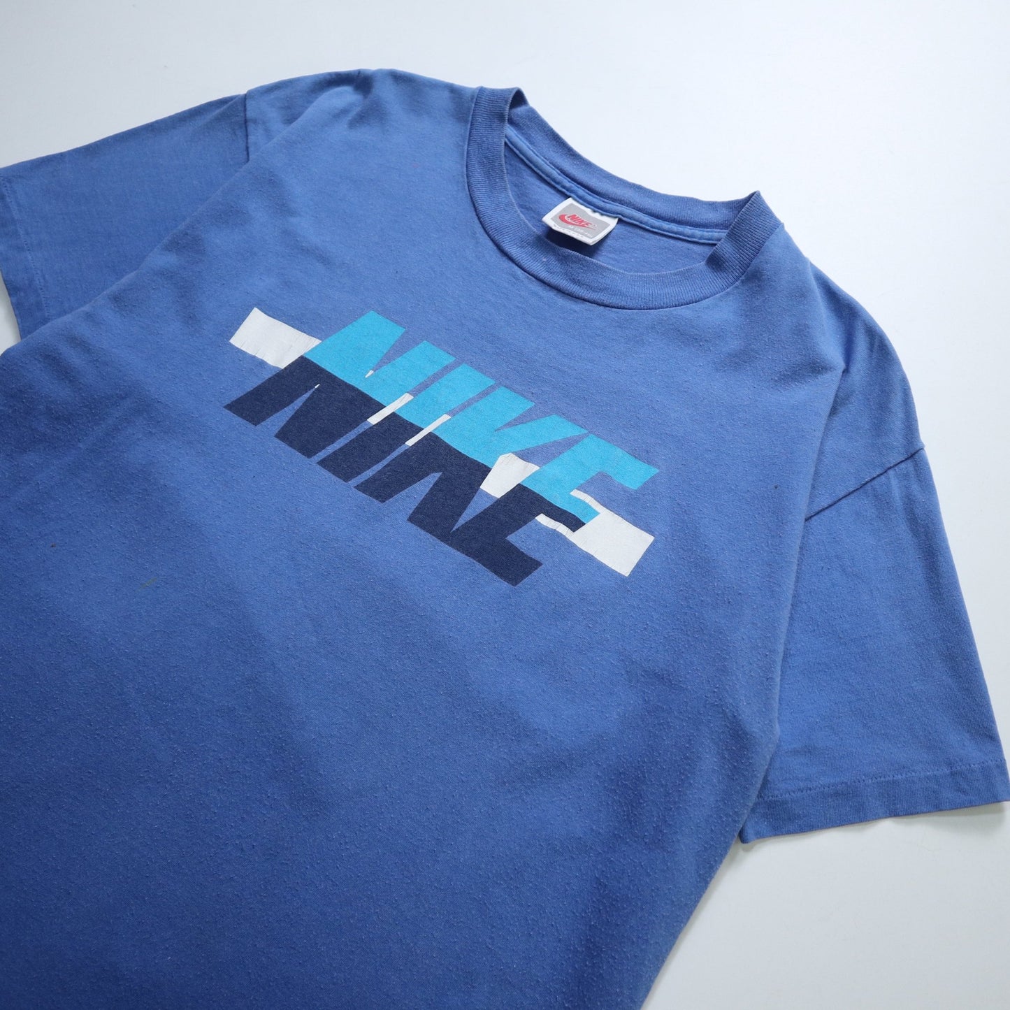 90s NIKE 美國製 藍底NIKE立體字體tee - 富士鳥古著