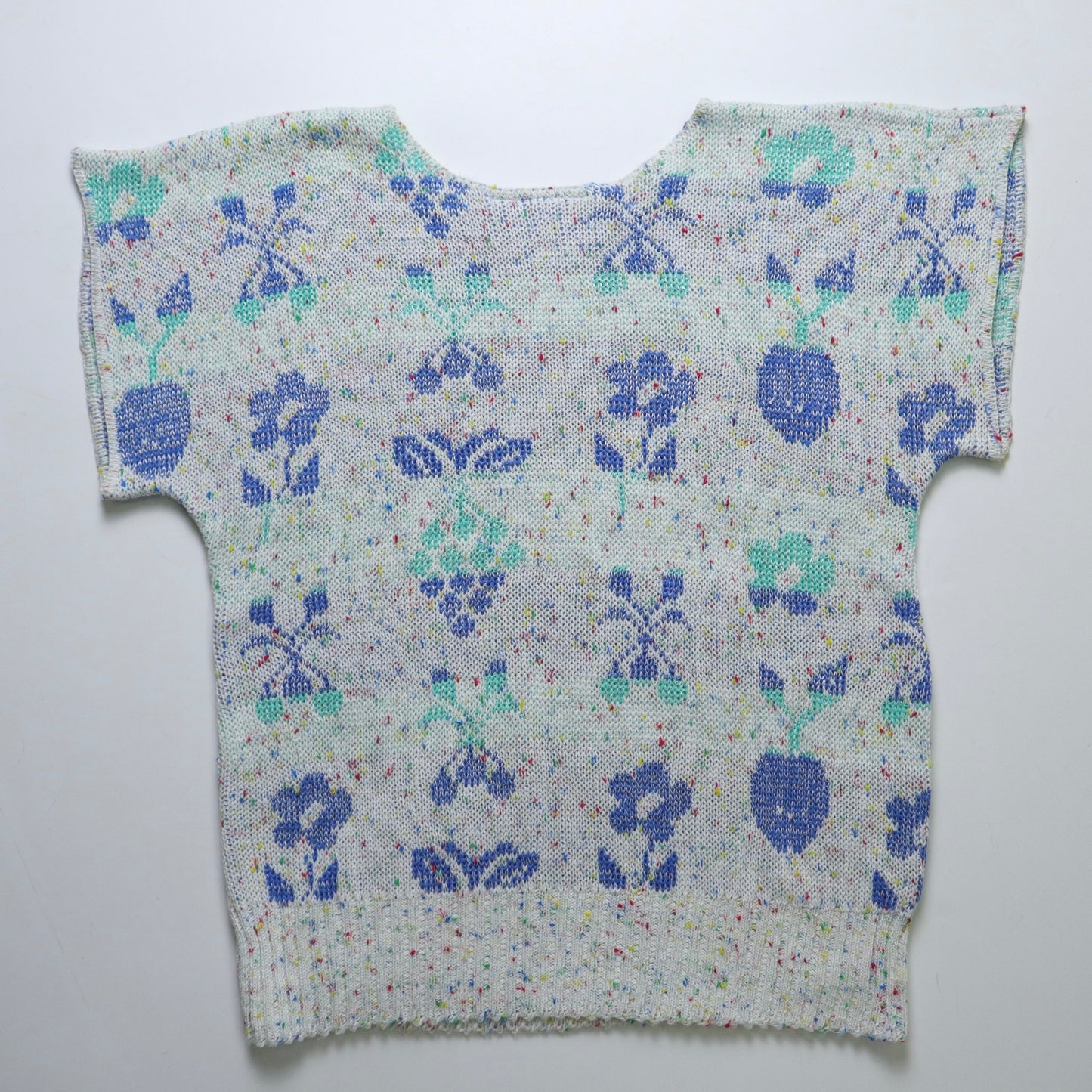 80s American made fruit and flower totem knitted top
