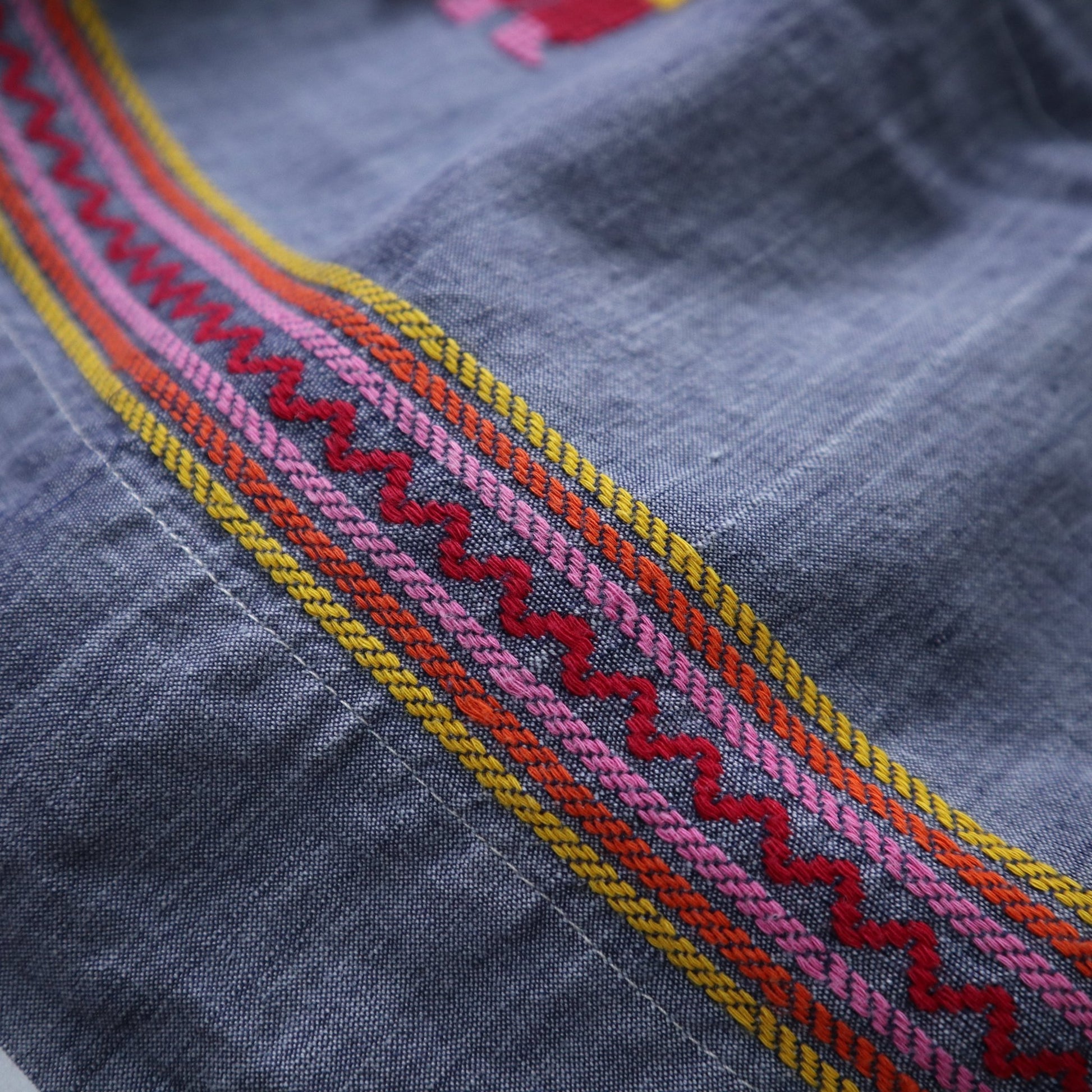 （27W) 80s 瓜地馬拉手工人偶刺繡 青年布半身裙 - 富士鳥古著