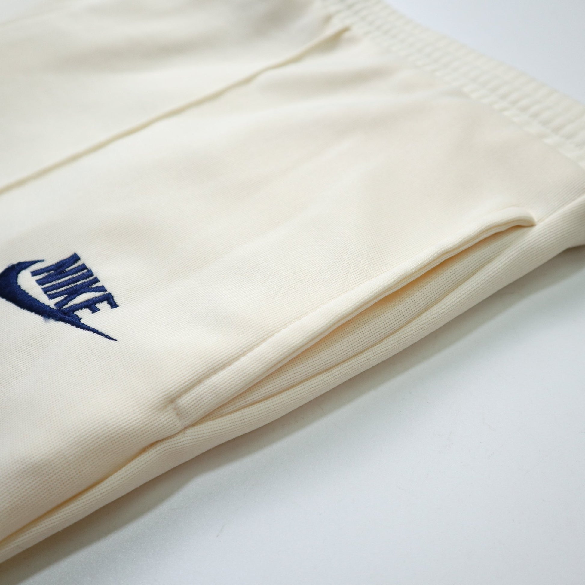 （33 - 38W) 70 - 80s NIKE 奶油白運動長褲 - 富士鳥古著