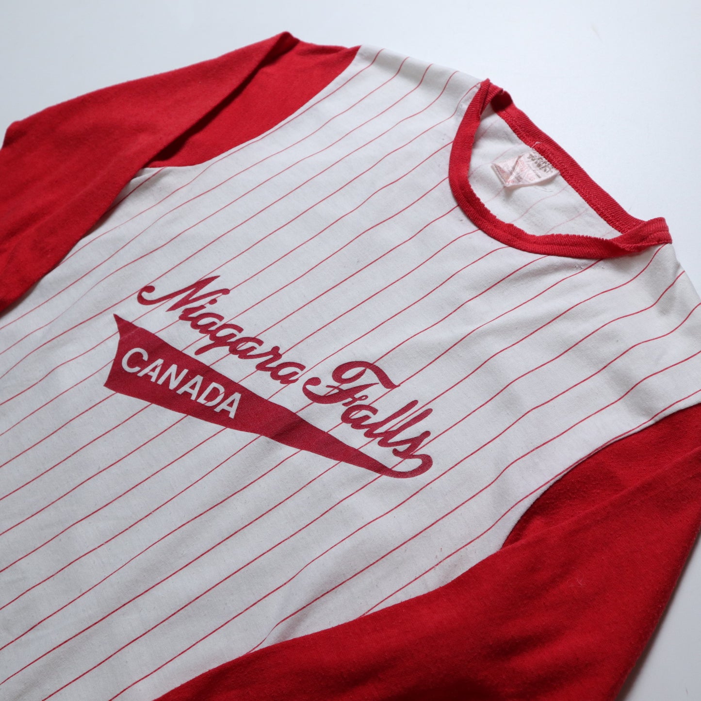 70-80s Canadian-made Niagara Falls red and white striped 7-quarter sleeve baseball top