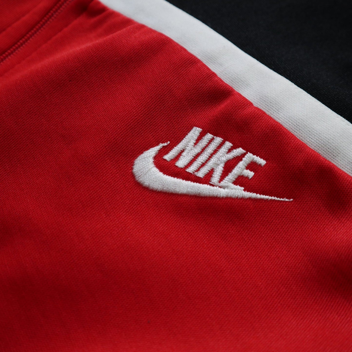 70 - 80s NIKE 台灣製 紅黑拼色運動外套 - 富士鳥古著