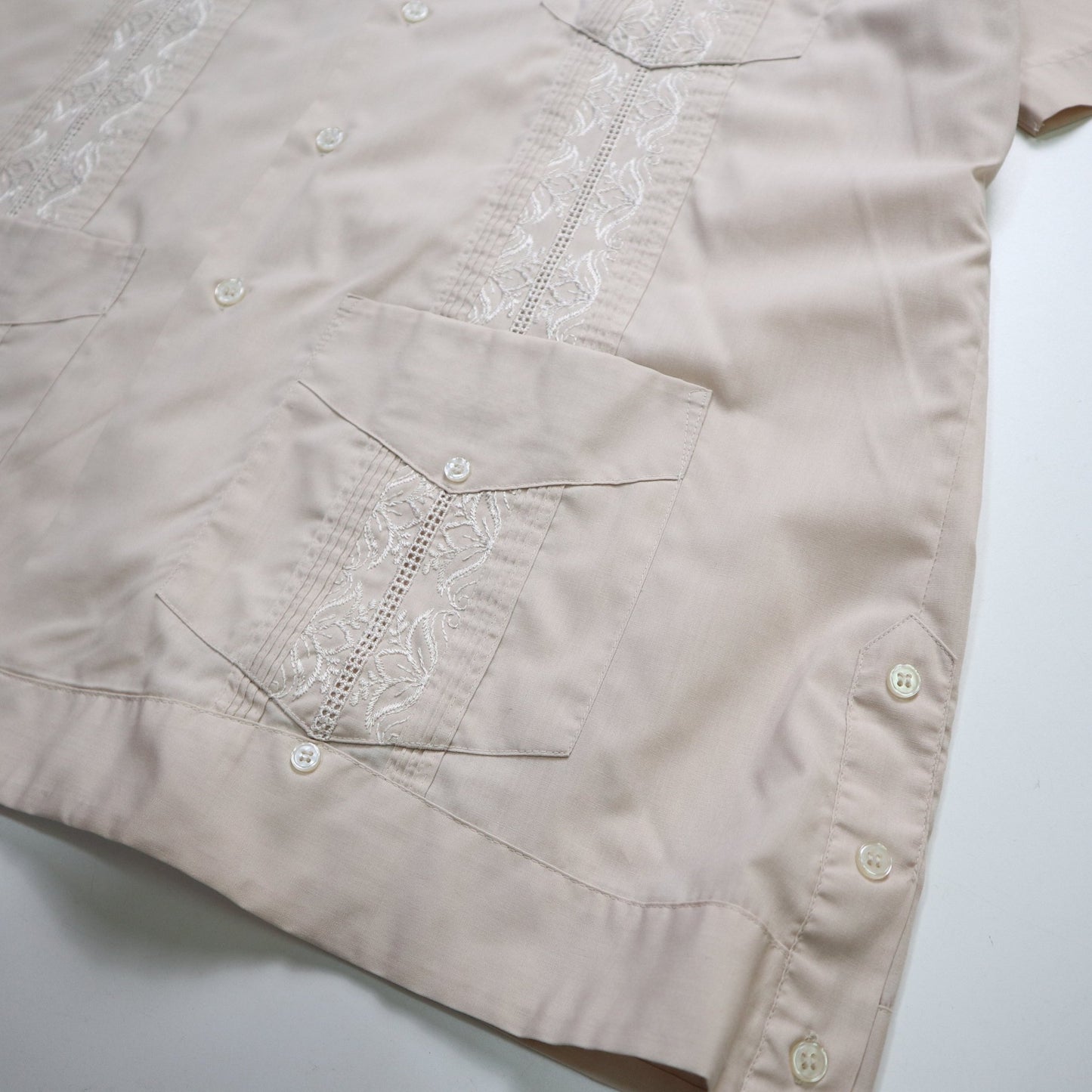 70s ROMANI 粉膚色刺繡古巴襯衫 - 富士鳥古著