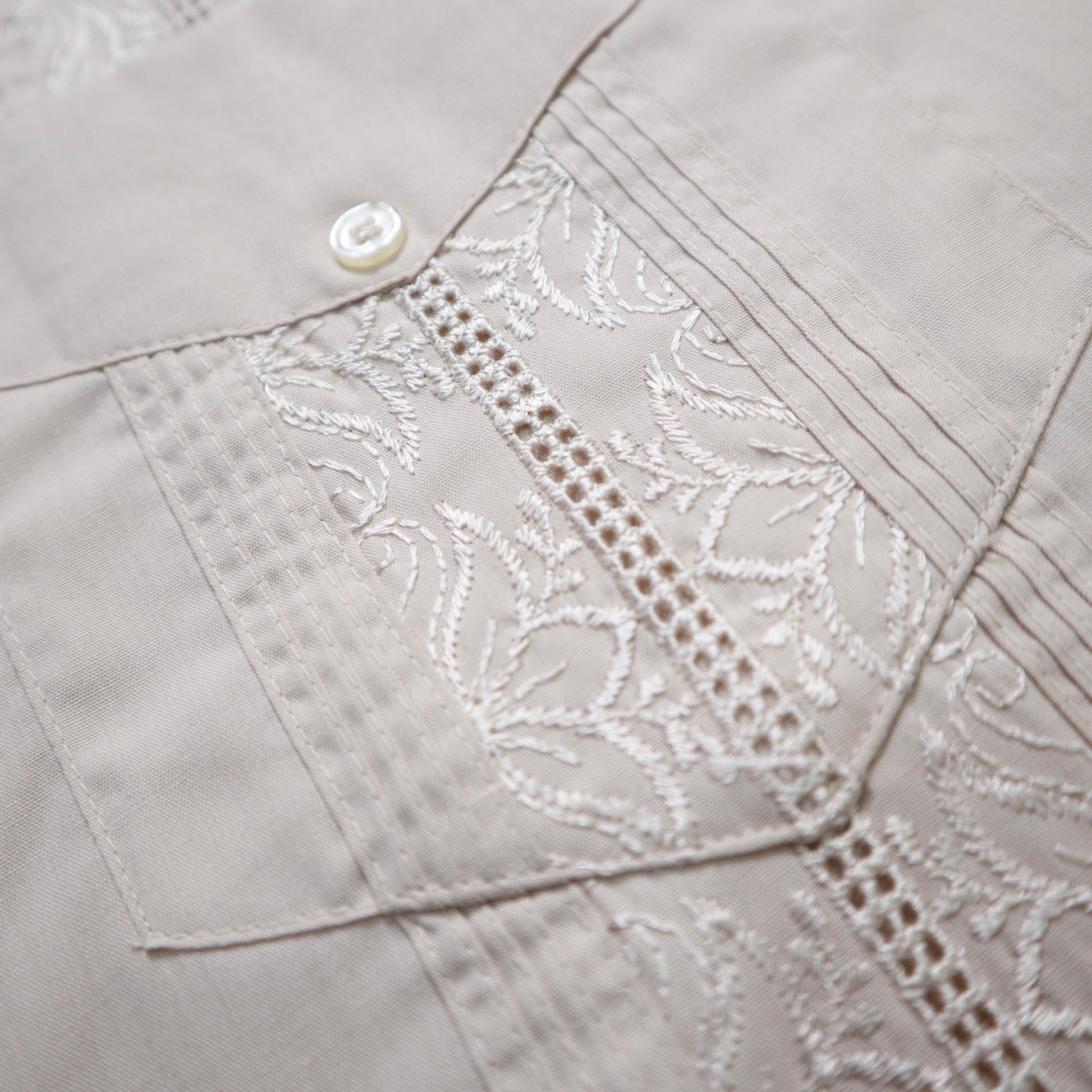 70s ROMANI 粉膚色刺繡古巴襯衫 - 富士鳥古著