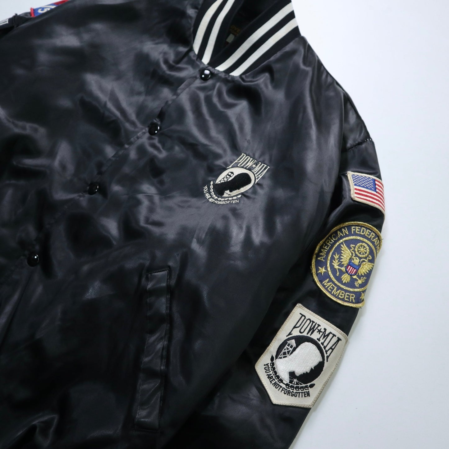 80 - 90s 美國製 POW/MIA 黑色緞面紀念夾克 - 富士鳥古著