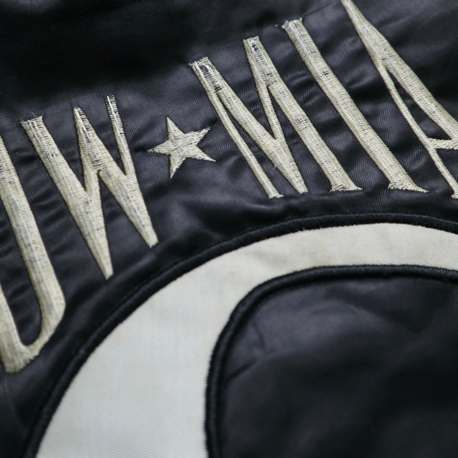 80 - 90s 美國製 POW/MIA 黑色緞面紀念夾克 - 富士鳥古著
