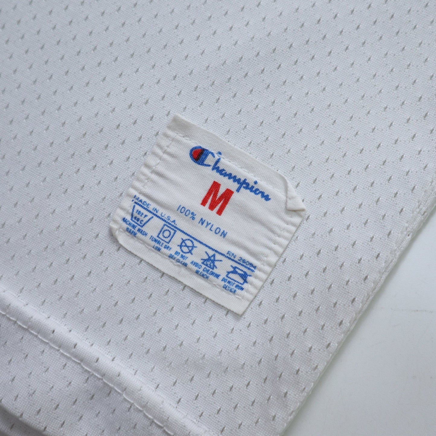 80s 美國製 Champion Assumption University 白色網洞美式足球衣 - 富士鳥古著