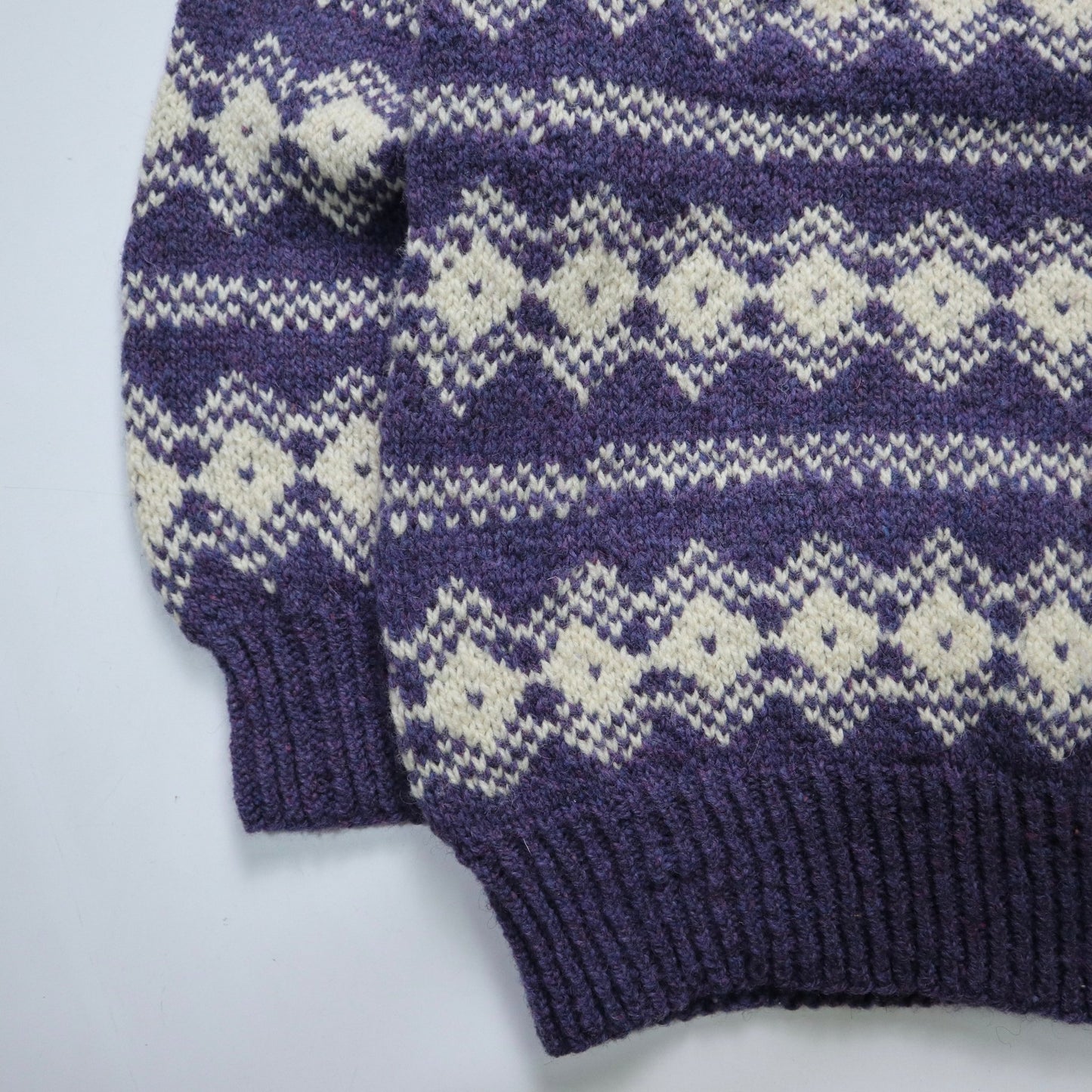 80s 加拿大製 Yarn Point Crafts 手工製·紫色羊毛圖騰毛衣 - 富士鳥古著