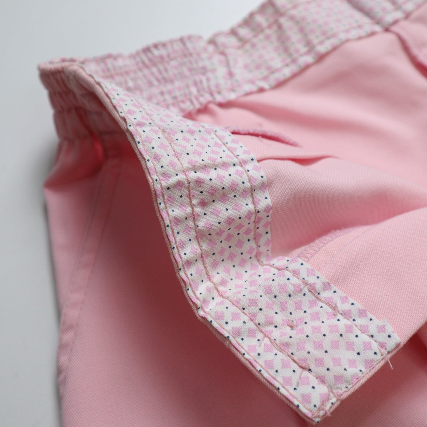 1980s Levi’s 美國製 粉色素面打摺短褲