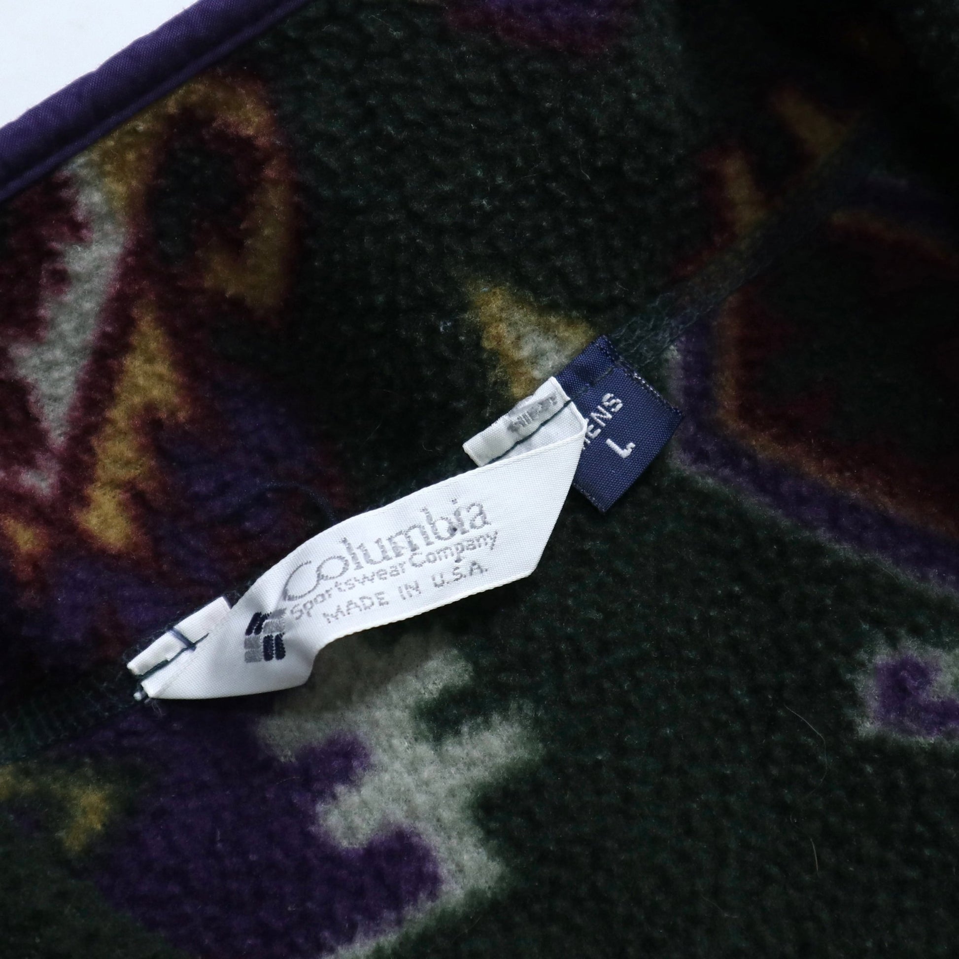 90s Columbia 美國製 綠底幾何圖騰抓毛絨套頭衫 - 富士鳥古著