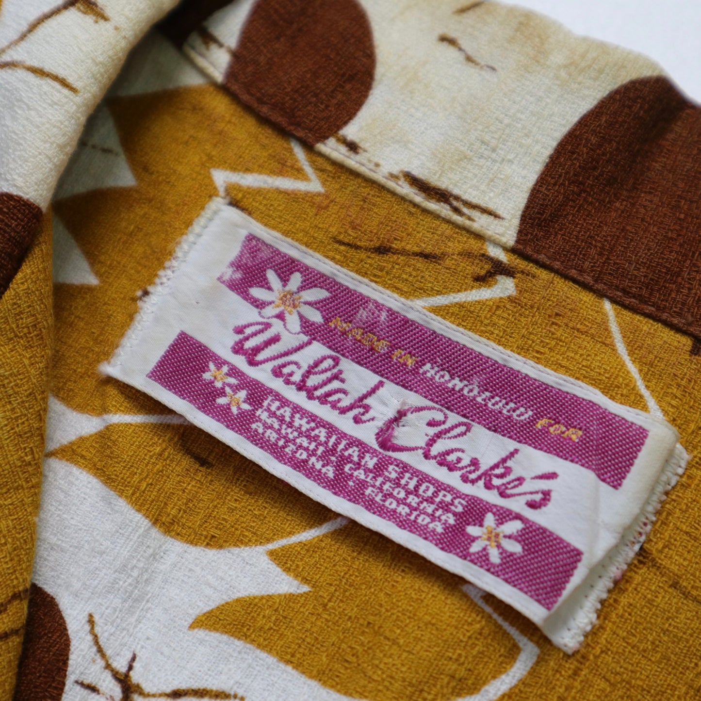 60s Waltah Clarke's
 Printed geometric bark cotton Hawaiian shirt