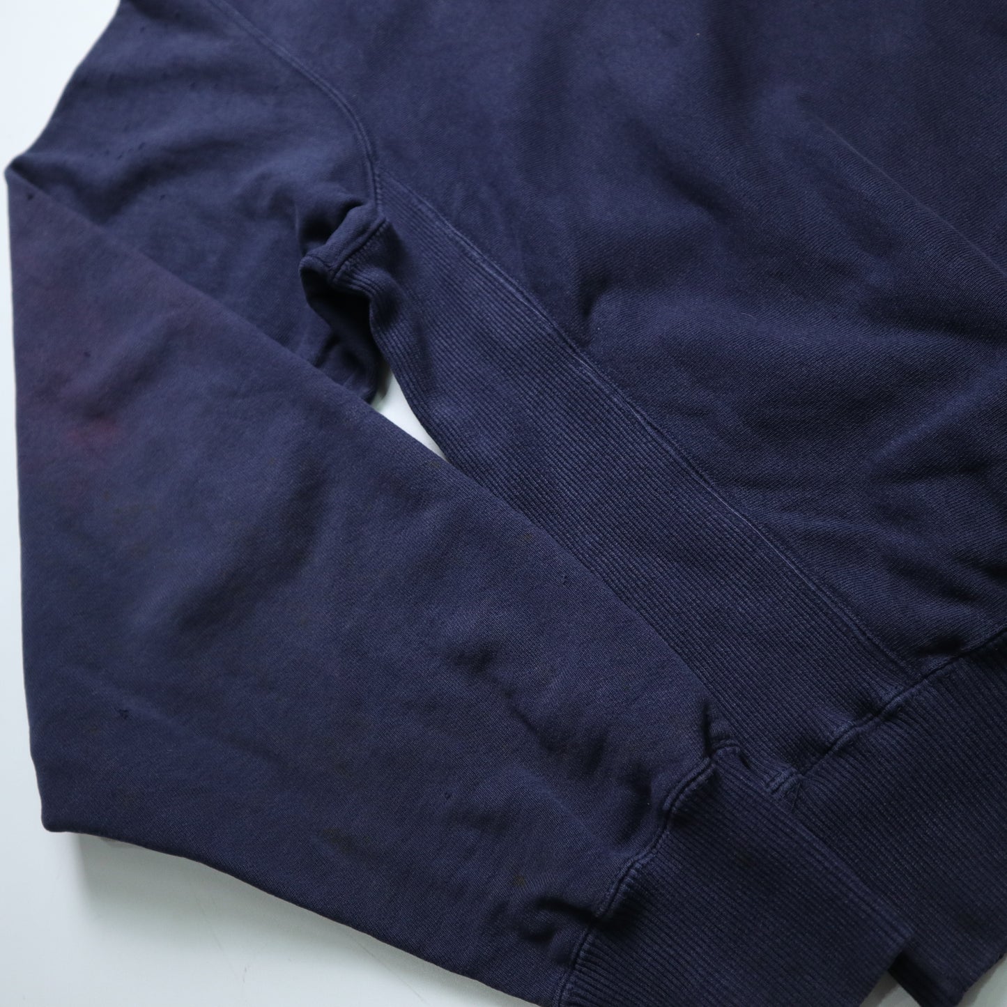 90年代のカナダ製ペプシコーラの無地スウェットシャツ、風や太陽で傷んだ、昔ながらのビンテージスウェットシャツ