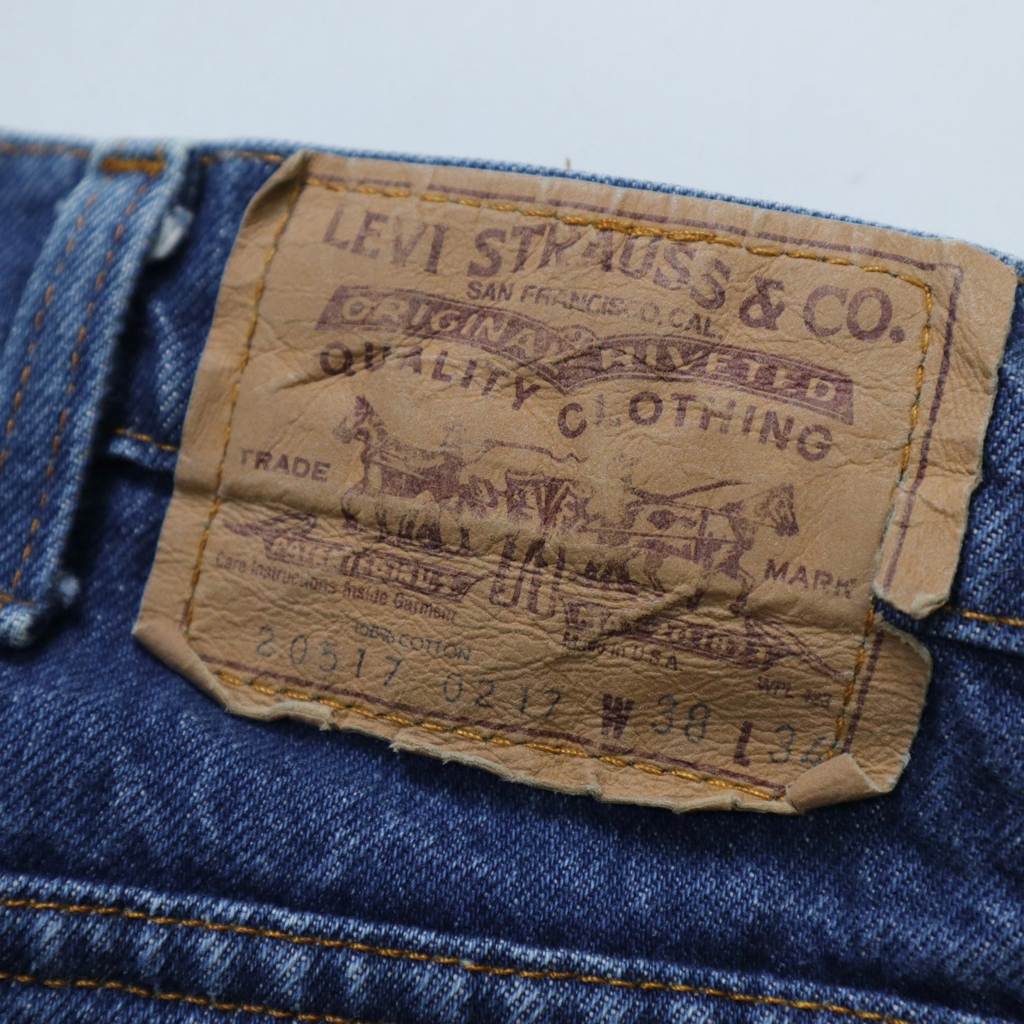 (35-36W) 80s Levi's 517 American-made denim bootcut jeans (20517-0217)