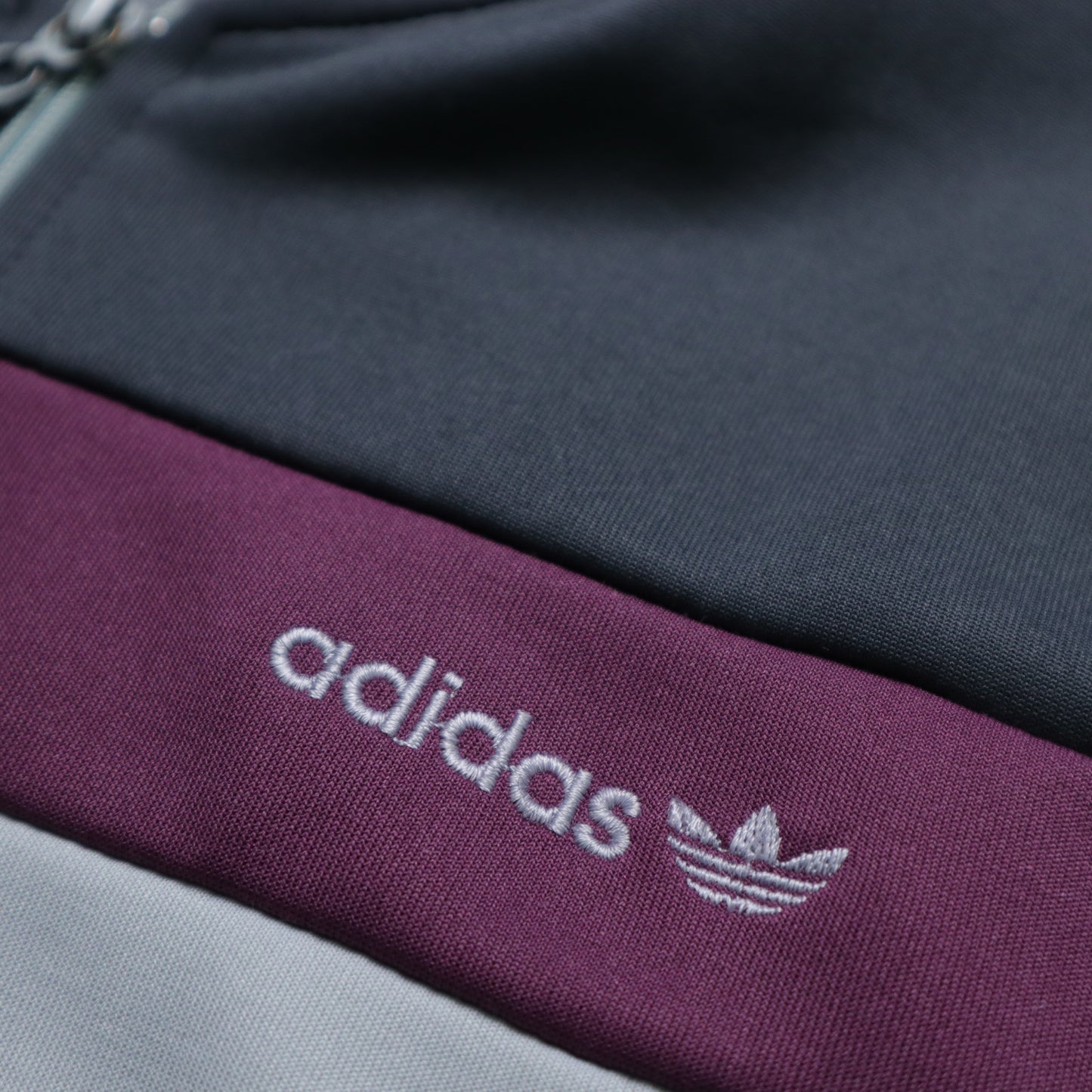 1980s Adidas 台灣製 灰紫拼色運動外套