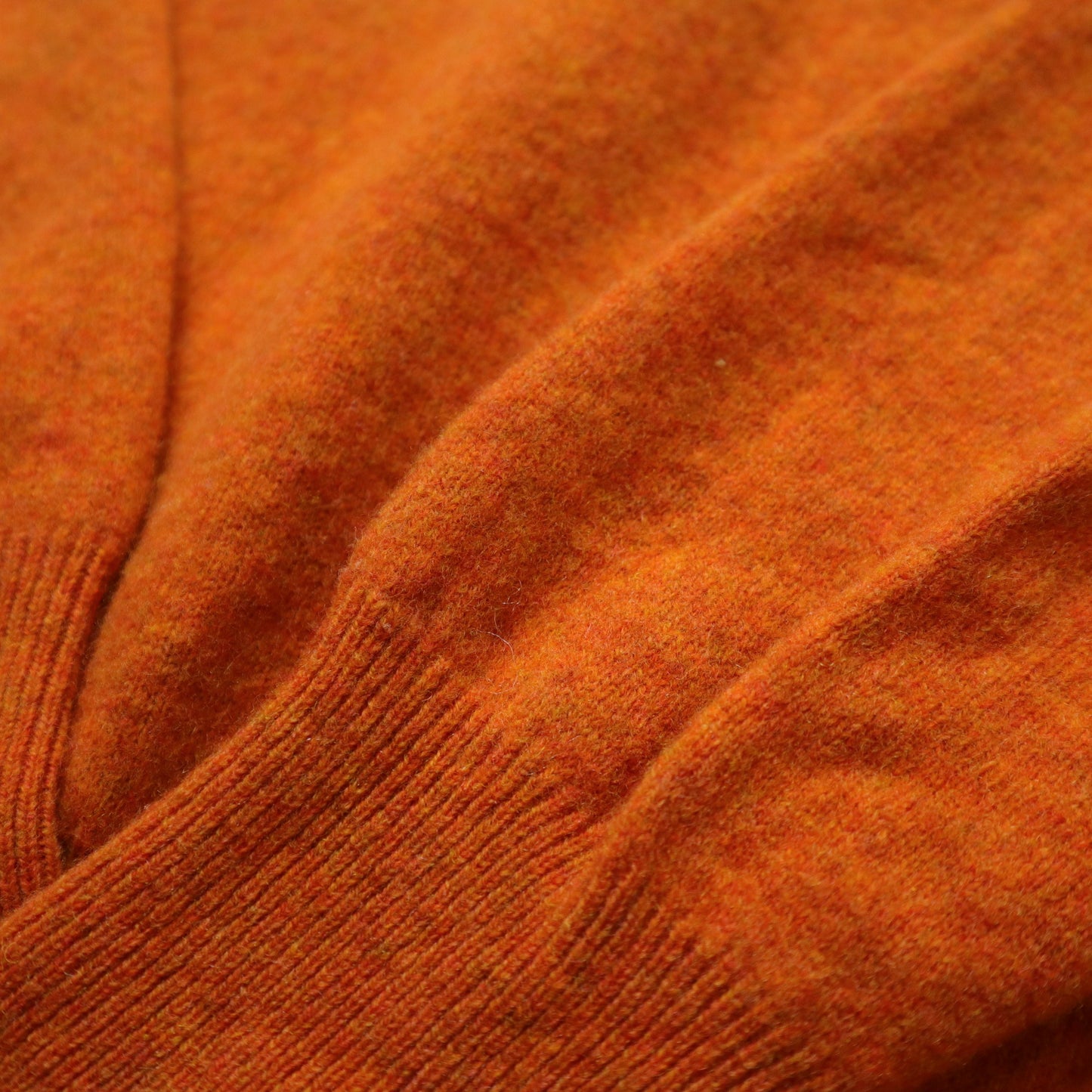 70年代 アメリカ製 オレンジバージンウール Vネックウールセーター
