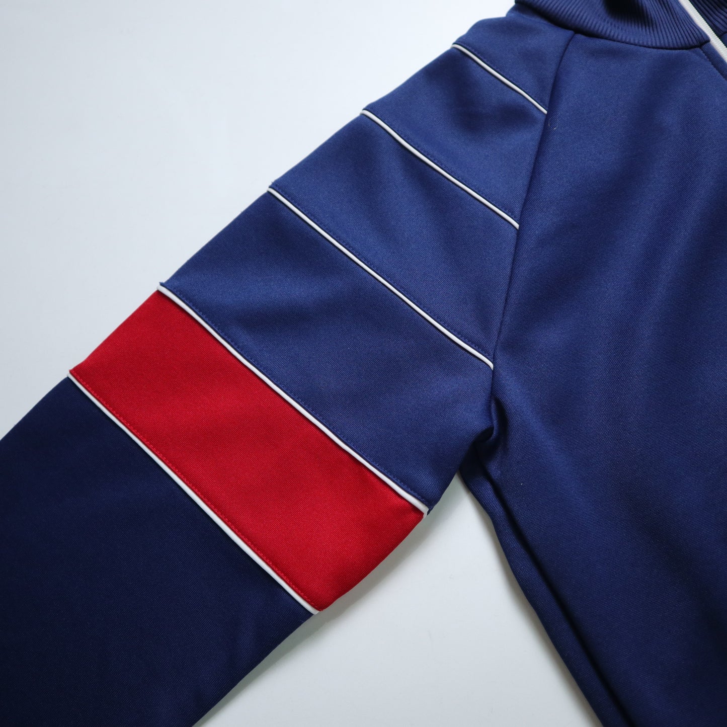 1980s Adidas navy blue sports jacket made in Taiwan