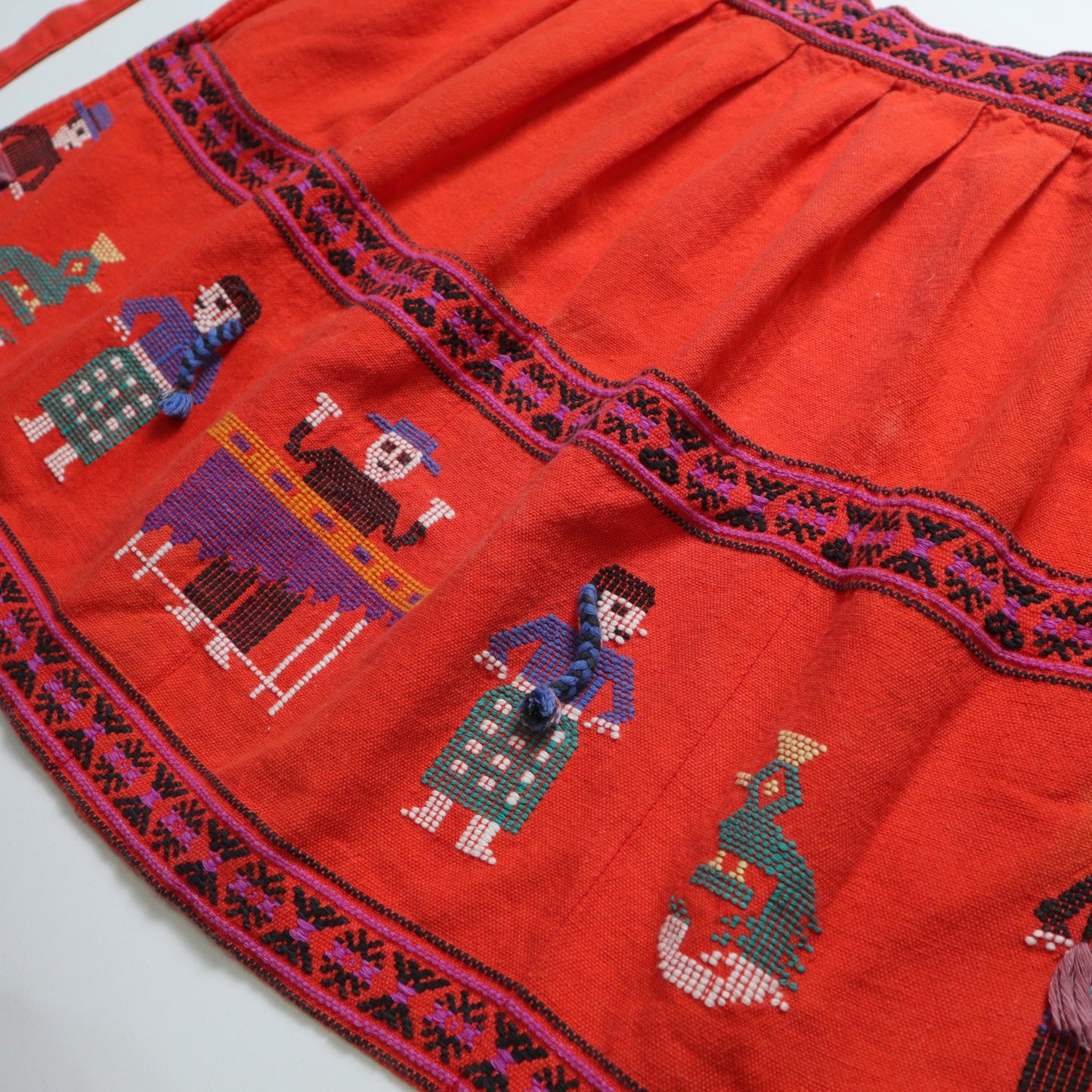 HANDMADE Apron 橘紅色瓜地馬拉手工刺繡圍裙 - 富士鳥古著