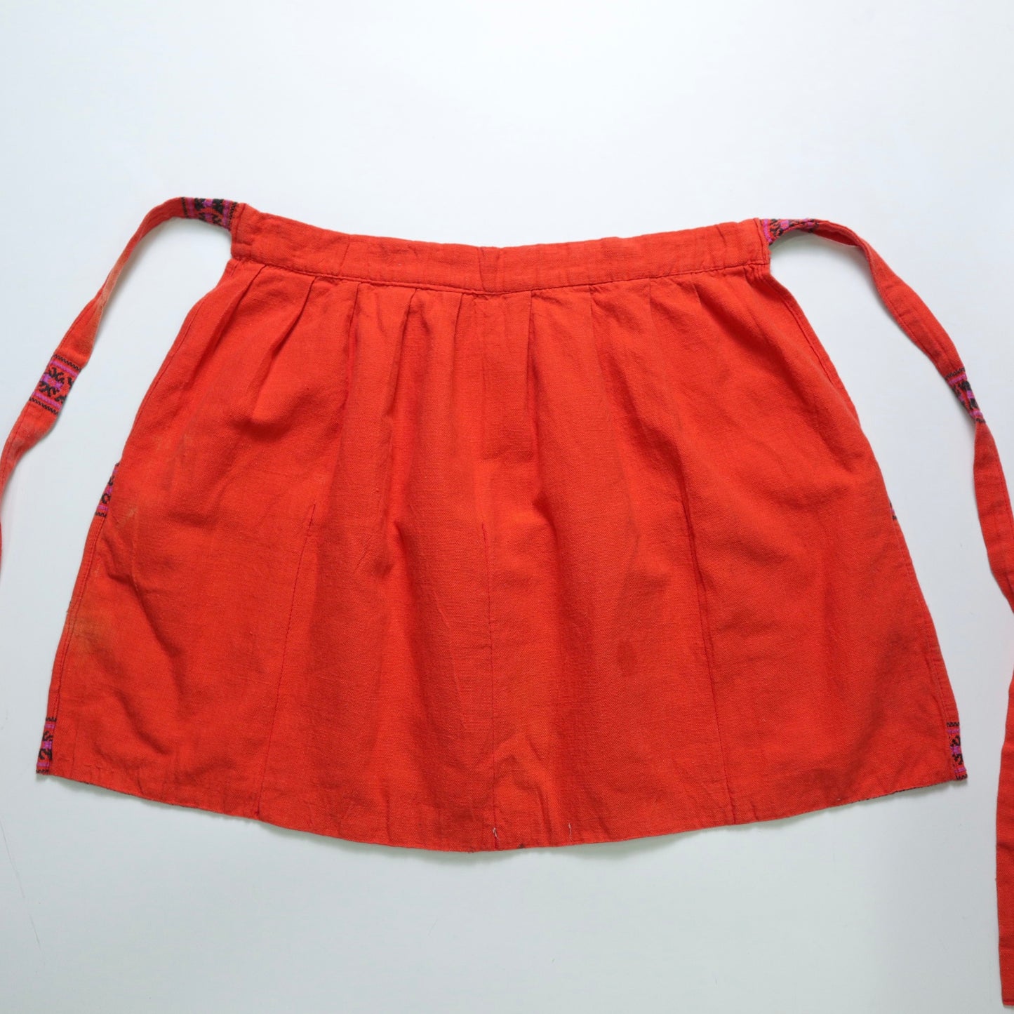 HANDMADE Apron 橘紅色瓜地馬拉手工刺繡圍裙