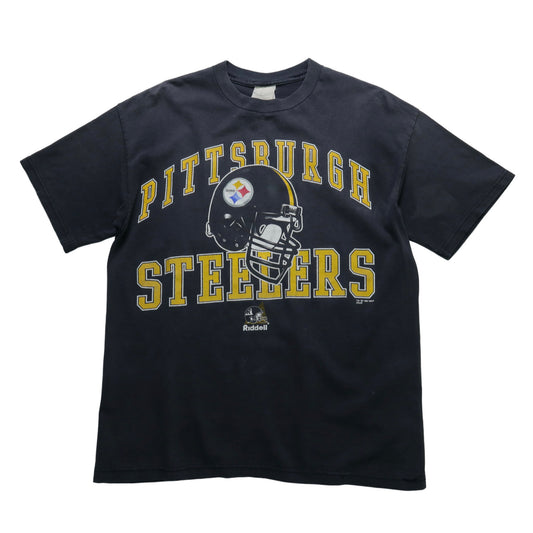 90年代のピッツバーグ・スティーラーズのフットボールチームが古いTシャツを洗濯する