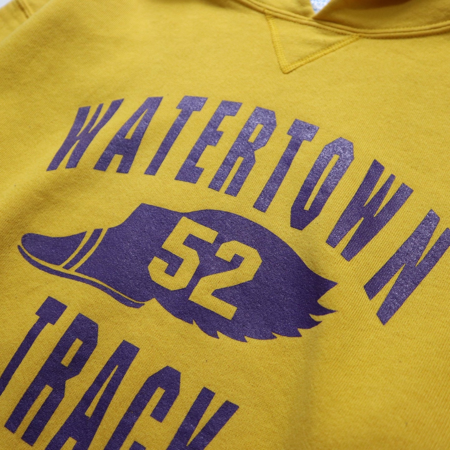 Russell Watertown 田徑隊黃色連帽上衣 帽tee - 富士鳥古著