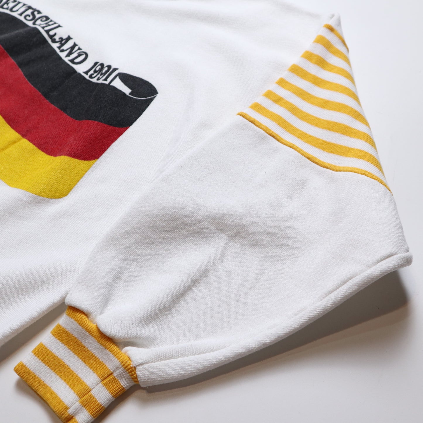 90年代 アメリカ製 ドイツ国旗 トーテムスウェットシャツ ヴィンテージスウェットシャツ ユニバーシティT