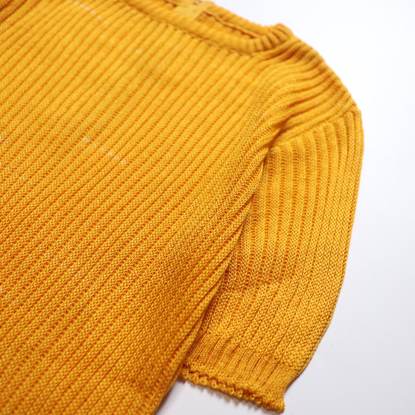 1980s mustard yellow knitted short-sleeved top